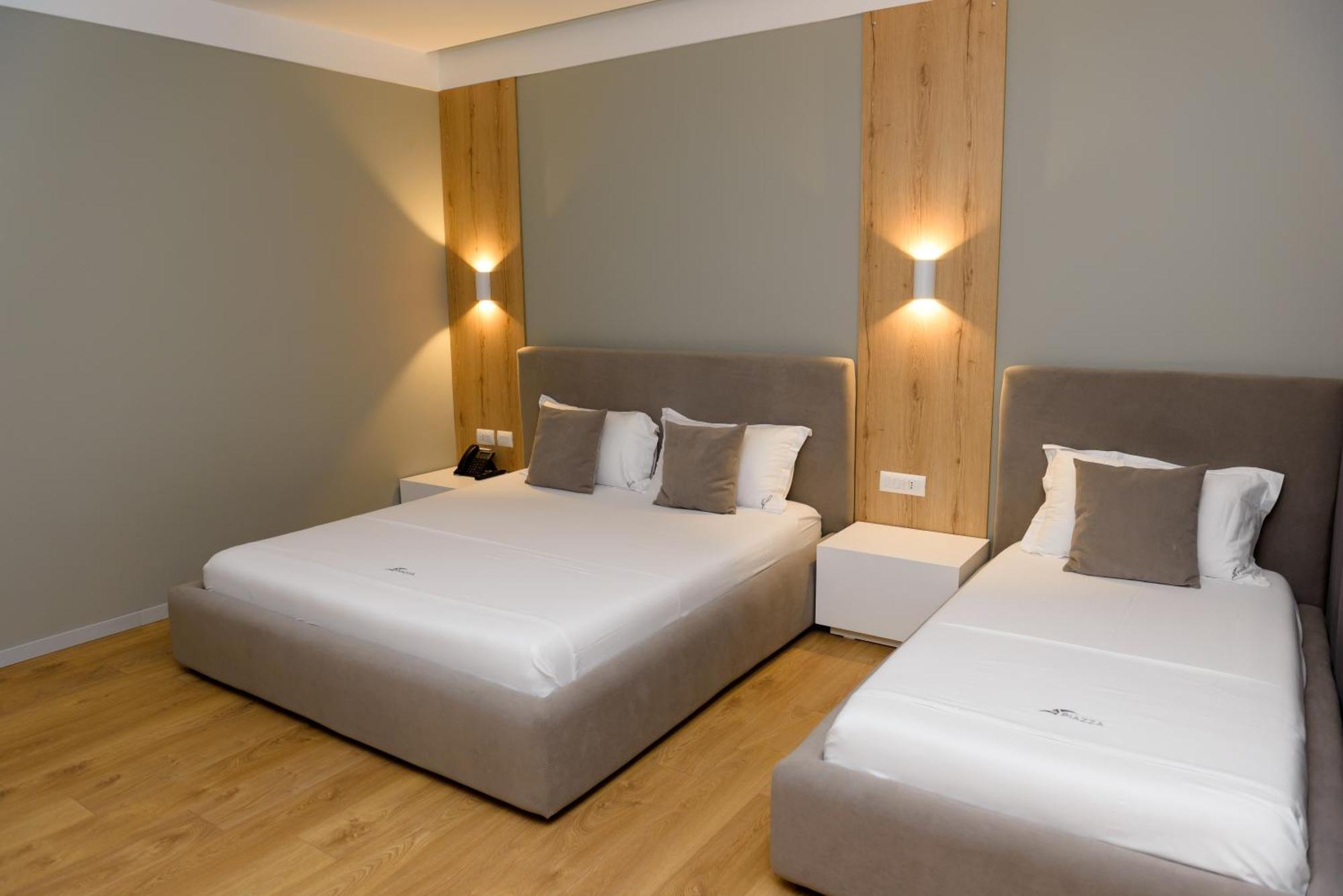 Vlorë Hotel One מראה חיצוני תמונה
